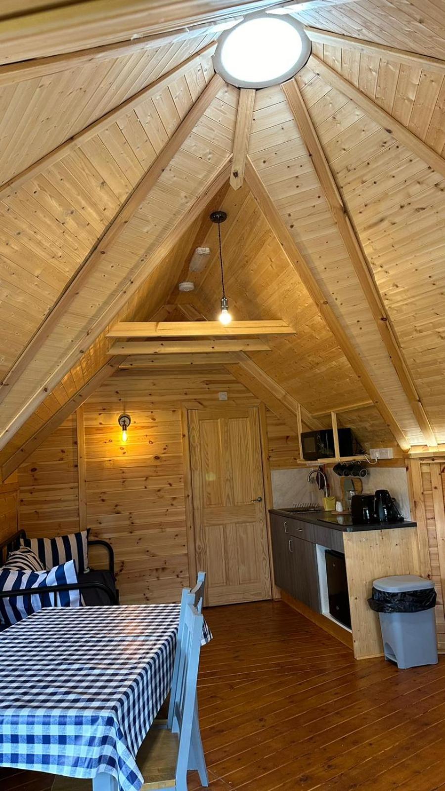 Holly Tree Glamping Cabins Wigglesworth Eksteriør bilde
